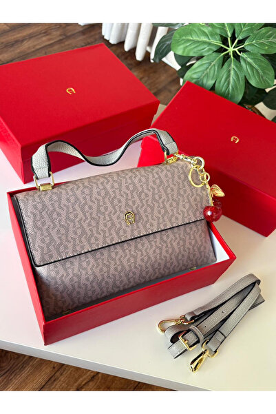 GGGG High quality shoulder bag with accessories