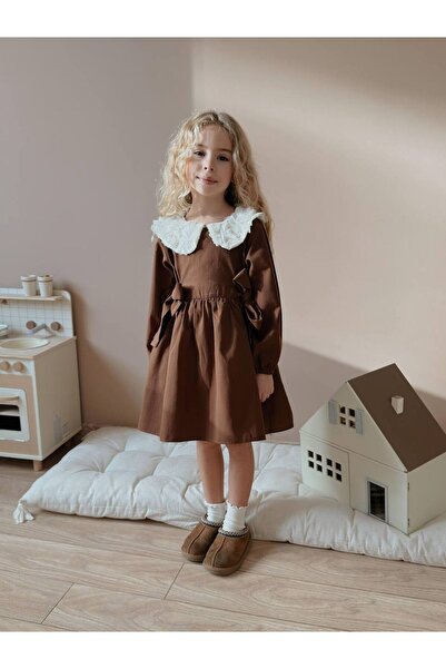 ARBİ kids Rochie elegantă pentru fetiță, cu guler tip Peter Pan detalii trandafiri, căptușită cu in, sezon nou