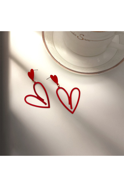 Choice متعدد الألوان أحمر زوج من أقراط الشرابة الجديدة المجوفة المبتكرة والعصرية