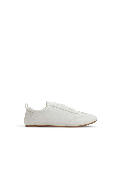 Call it Spring Quincie / Sneakers