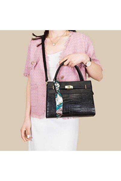 Produse.Top Geanta dama neagra din piele ecologica cu barete detasabile accesorizata cu esarfa colorata ACGD399