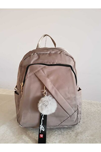 Produse.Top Rucsac fashion argintiu din material textil impermeabil si breloc fashion cu puf ACRD257