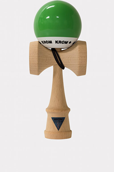 KROM KENDAMA with green ball + gift replacement string