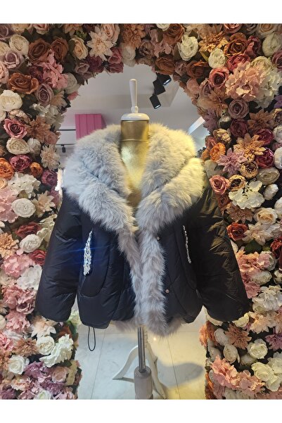 İthal Kürk Yaka Tipli Taşlı Cep Detaylı Şişme Mont Kadın