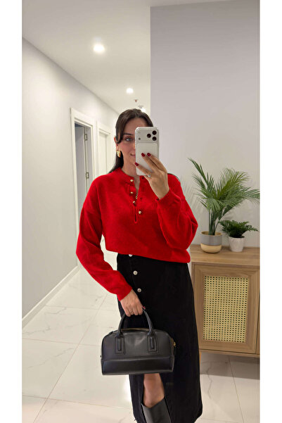 BİRCANÇİL Jelly Red Gold Button Detailed Knitwear