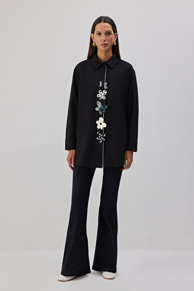 Touché Privé Poplin Shirt with Flower Appliques