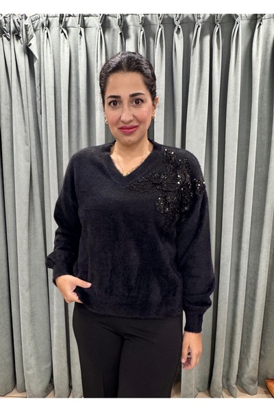 Arzu Yıldırım Butik Yakası Taşlı Çiçek işlemeli Payetli Yumoş Kazak