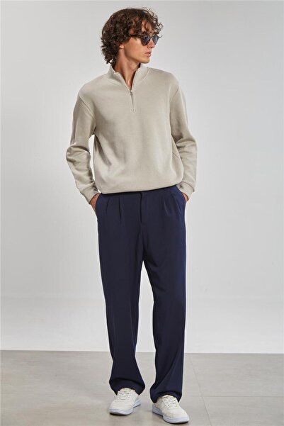 BARRELS AND OIL Men's Trousers with Pleated Detail on the Front - Navy Blue
