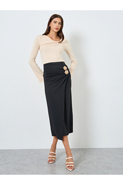 Take Two By Styli Solid Ruching Detail Metallic Button Skirt