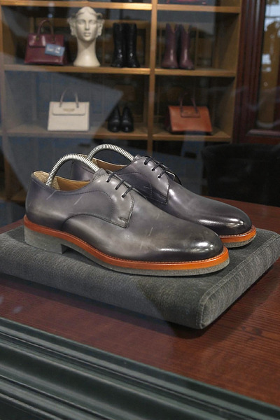 VİVA SHOES حذاء رجالي كلاسيكي مصنوع من الجلد الطبيعي بنسبة 100% ونعل من مادة EVA
