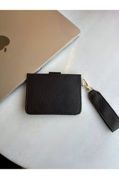 Daj Company Women's Card Holder and Wallet with Detachable Keychain Detail