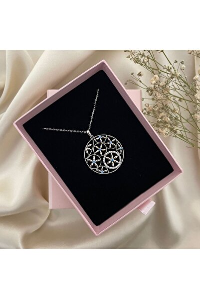 Lovera Jewellery 925 Ayar Gümüş Beyaz ve Mavi Taşlı Manolya Çiçeği Kadın Koly...