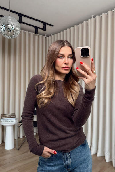 Sue Store Kahve Kayık Yaka Kaşmirli Ultra Hafif Triko Kazak