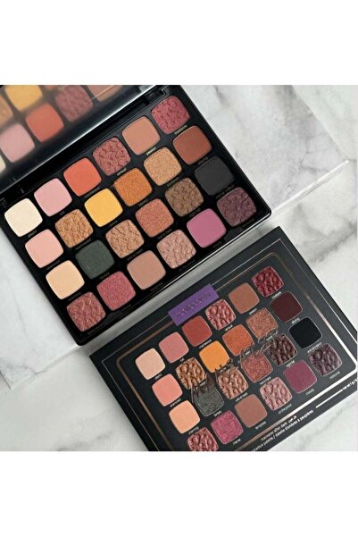 real beauty لوحة ظلال العيون المكونة من 24 لونًا