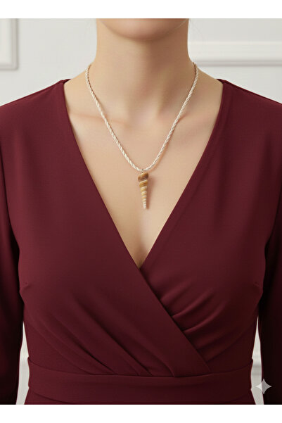 İki Cadı Tasarım Stylish, Designer Drawstring Necklace with Natural Mussel Shell Detail