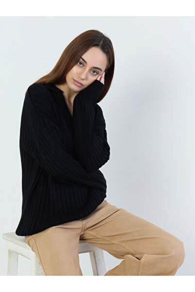 Styli Women Black Ribbed V-Neck Sweater