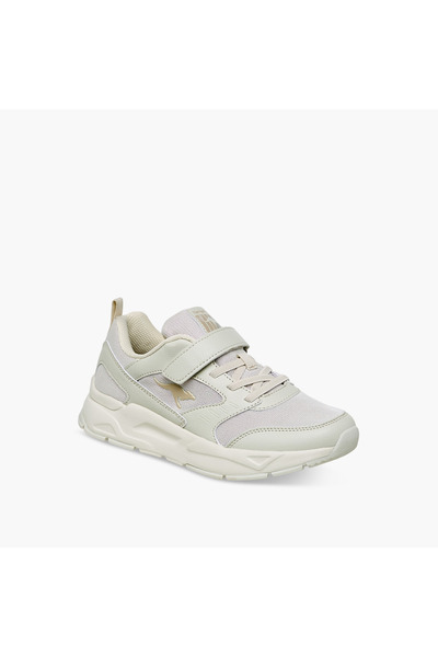 Kangaroos أحذية رياضية للبنات مزودة بخطاف وحلقة