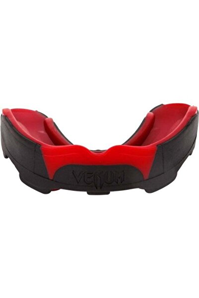 Venum واقي فم بريداتور، مقاس واحد، مطاط، أسود/أحمر