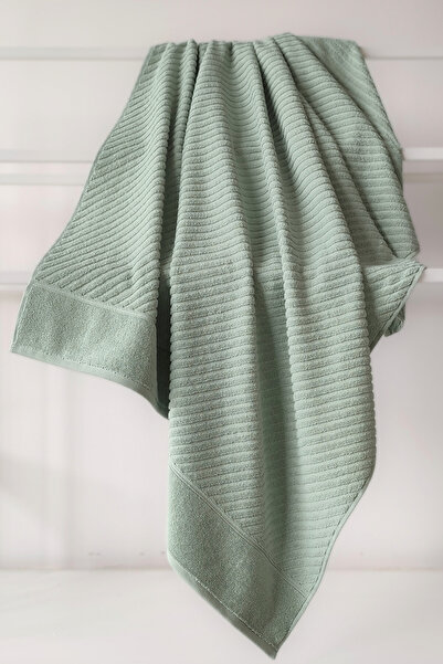 Sevim Diagonal Striped Bath Towel - 100% Cotton, Highly Water Absorbent Towel - Green
