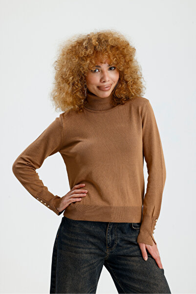 Figo Women's High-Top Sweater with Sleeves