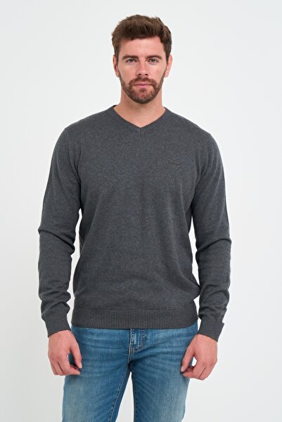 Lee Cooper Men's solid-color sweater with logo