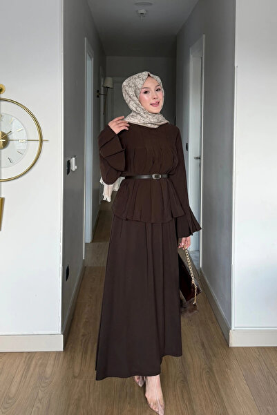 Mihran Butik طقم حزام نسائي من لوسيا باللون البني