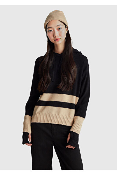 United Colors of Benetton Women's Black Wool and Cashmere Blend K Hooded Sweater