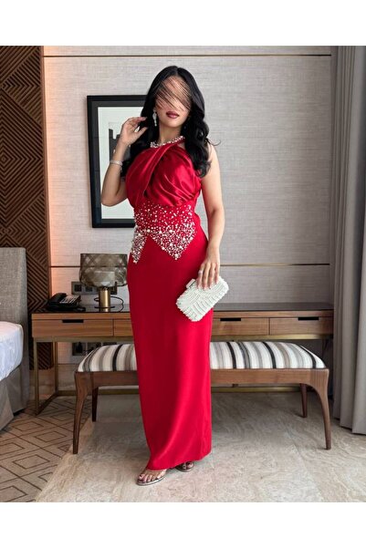 TREND Red dress embroidered with pearls