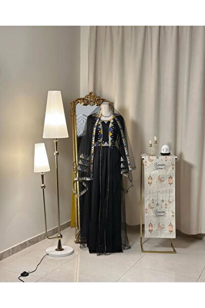 vanus fashion 5634 -جلابية سوداء بوشاح فاخر وتطريز عصري