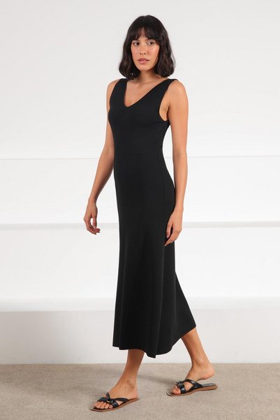 Ferraro Black V-Neck Viscose Blend Sleeveless Women's Knitwear Dress