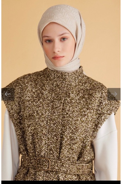 Belli Geometric Pattern Veyra Scarf