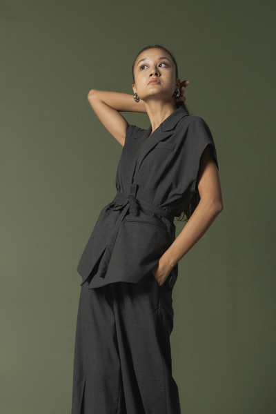 Nisan Γιλέκο με τσέπες και ζώνη