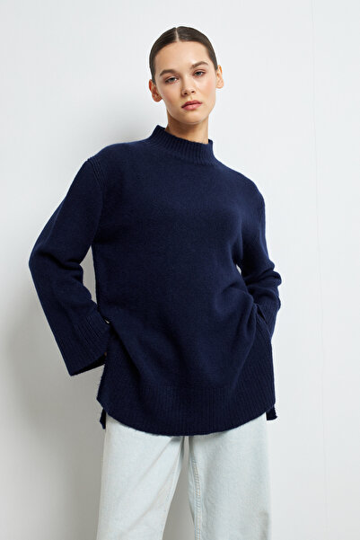 Bipantolon Women's Navy Blue Turtleneck Soft Textured Basic Sweater