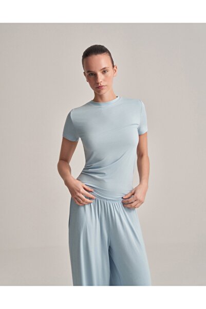 lessandromance Fit Cut Short Sleeve T-Shirt Baby Blue