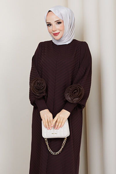Pamuk Butik Women's Mercerized Knitwear Dress with Rose Detail on the Sleeves