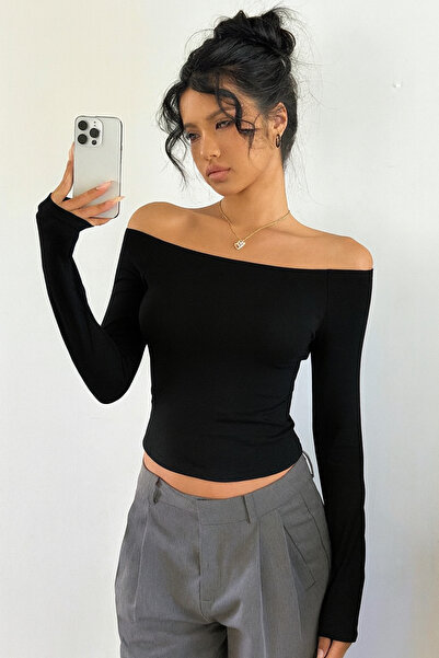 ÖZ PAMUK Kadın Asimetrik Omuz Detay Kayık Yaka Düz Bluz