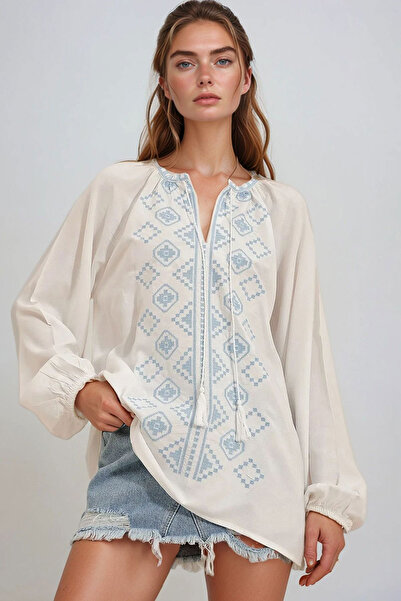 bacc Women's White Ethnic Embroidered Viscose Woven Blouse Bchesq-251008