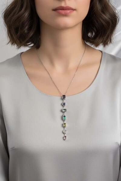 Clariss Pirinç Renkli Zirkon Taşlı Model Gümüş Renk 7 Element Kadın Y Kolye