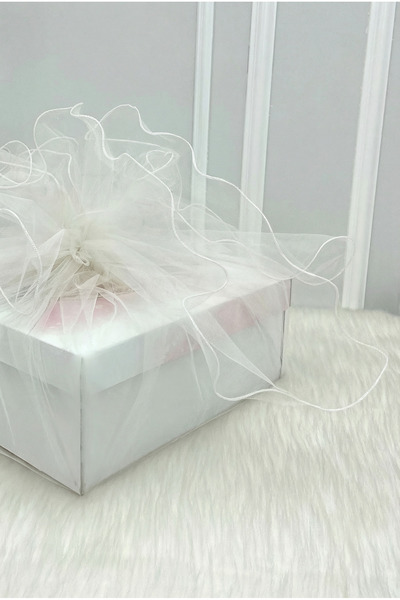 ZEYMERADE White Embellished Tulle, Overlock Edge Bohça Dowry Bride Groom Promise Engagement Wedding Suitcase Gift Ornament 150X150Cm