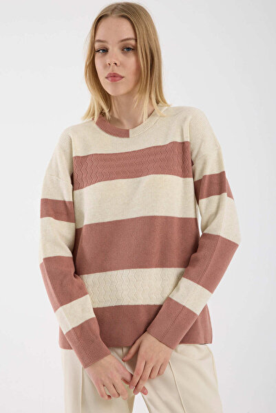 Sementa Плетен пуловер с ниски рамене и райета - Роза