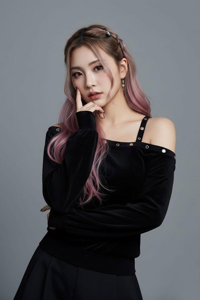 Karakedi Black Strap Off-Shoulder Button Detailed 2K Long Sleeve Crop