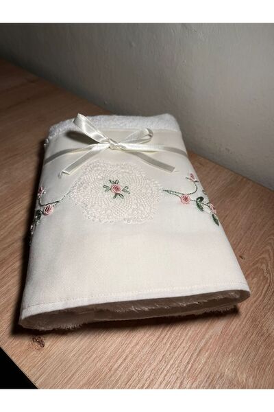 zeynmar Rokoko Ve İğne Oyalı Tamamen El İşlemeli Bambu Yüz Havlusu Çeyizlik 50 x 90 CM