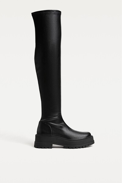 Stradivarius Siyah XL tırtıklı tabanlı düz çizme