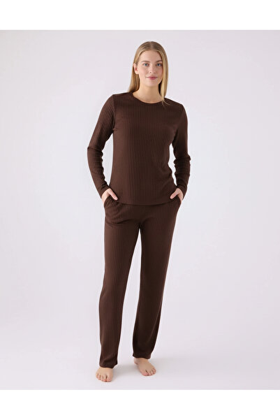 YAKAMEL ΓΥΝΑΙΚΕΙΟ ΣΕΤ ΠΙΤΖΑΜΑΣ ΜΕ ΜΑΚΡΙΑ ΜΑΝΙΚΙΑ ΚΑΙ ΛΕΠΤΗ ΥΦΑΝΣΗ