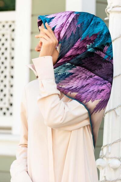 Vissona وشاح تيفيل الحريري 14232 - 0003 - 0041 نمط أوراق الشجر باللون الفيروزي الكريمي