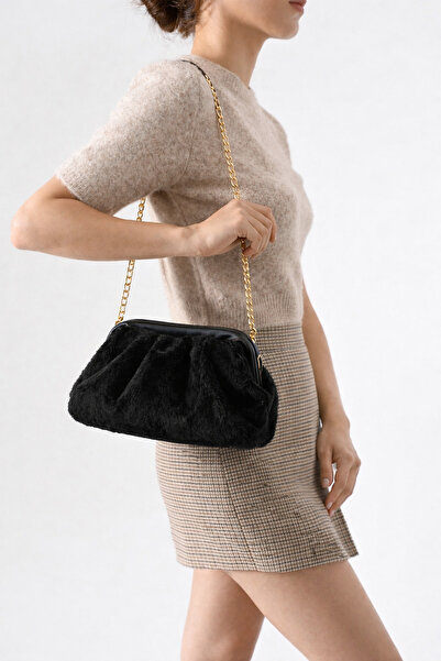 bahwar Plush Women's Shoulder Bag with Chain Strap