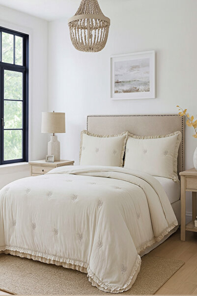 Bottega Home Krem Yaprak Detaylı Çift Kişilik Fırfırlı Yatak Örtüsü (240x260)