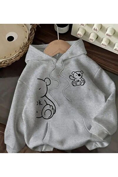 herkesemoda سويت شيرت بغطاء رأس بتفاصيل طباعة دمية الدب