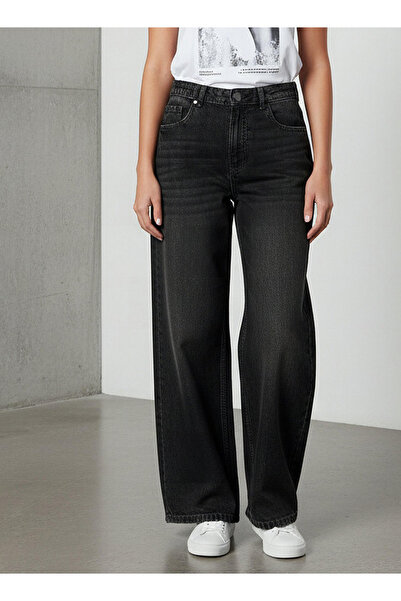 Lee Cooper بنطلون جينز أرجل واسعة بخصر مرن