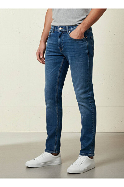 FAV Men Slim Fit Flexi Waist Pocket Jeans